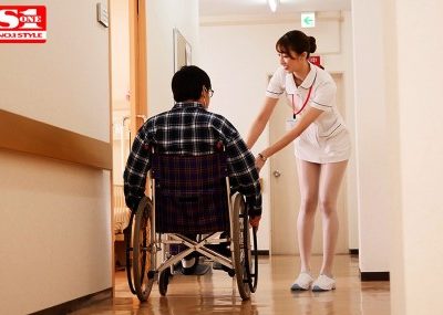 Bệnh nhân số hưởng được chén em y tá Ichika Hoshimiya nứng lồn